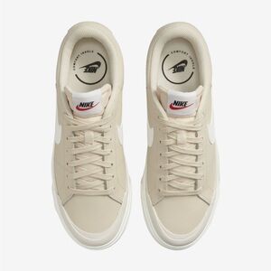 Nike Legacy Court Lift